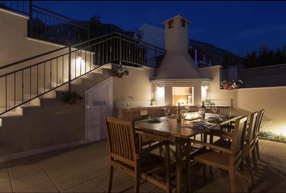 Patio, Balcony/Terrace, Dining area, Dinner