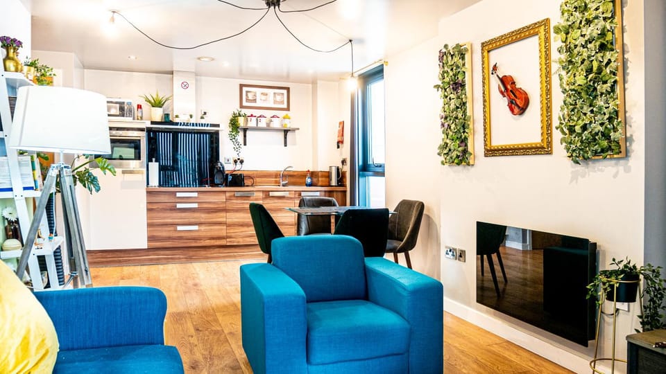 Living room, Seating area
