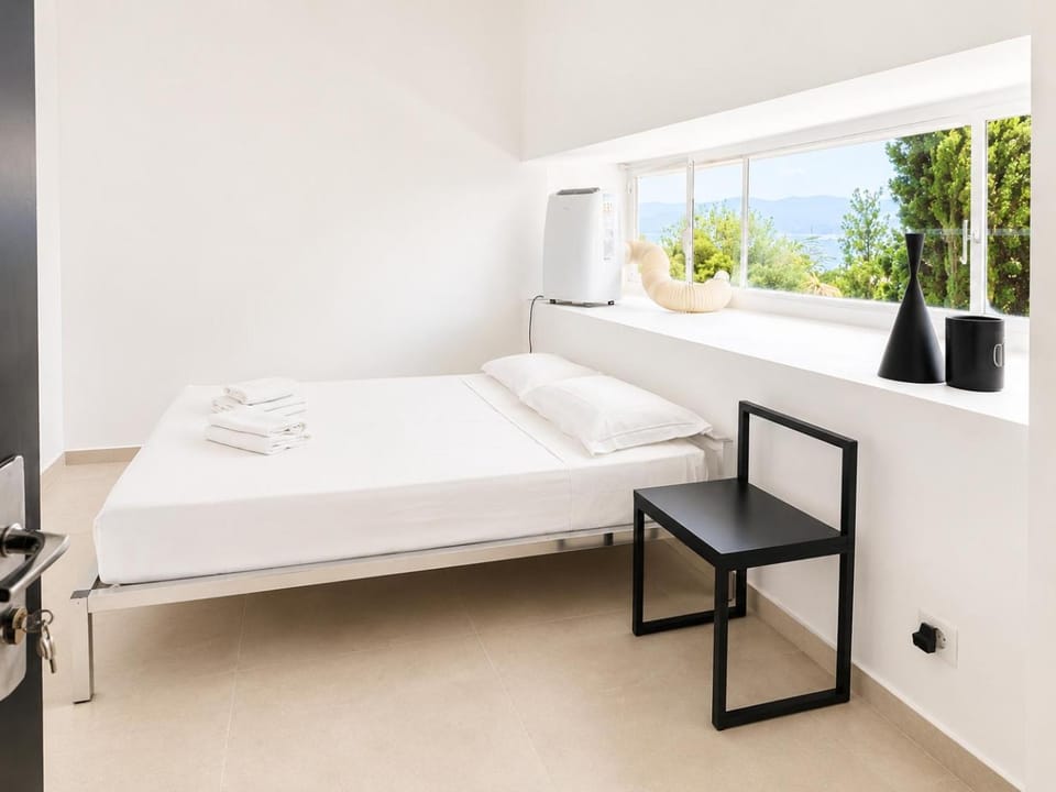 ÉLÉGANT STUDIO et PARKING DANS BATIMENT HISTORIQUE Apartment in Saint-Tropez