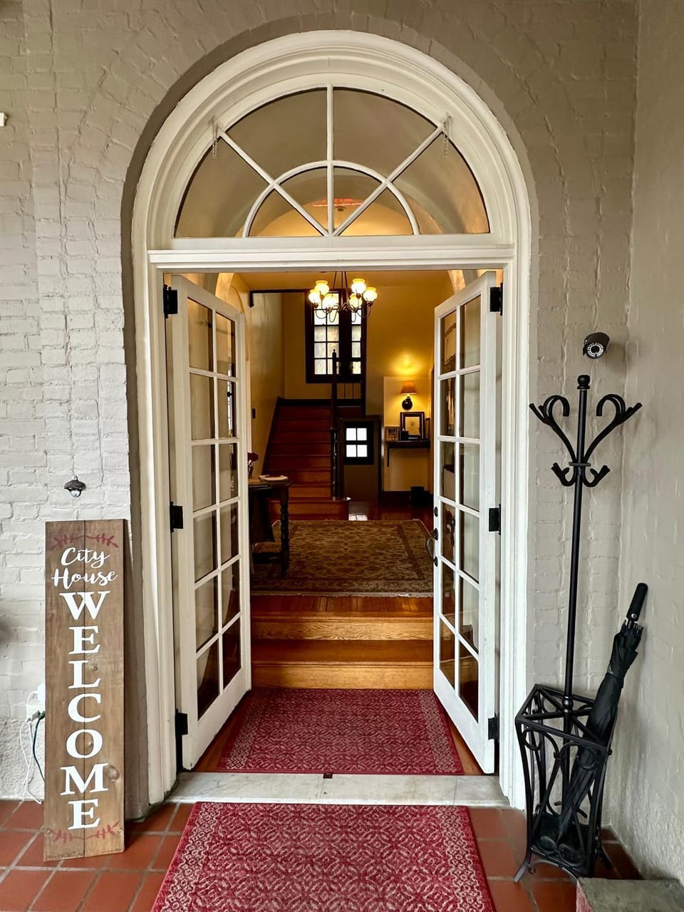 Facade/entrance
