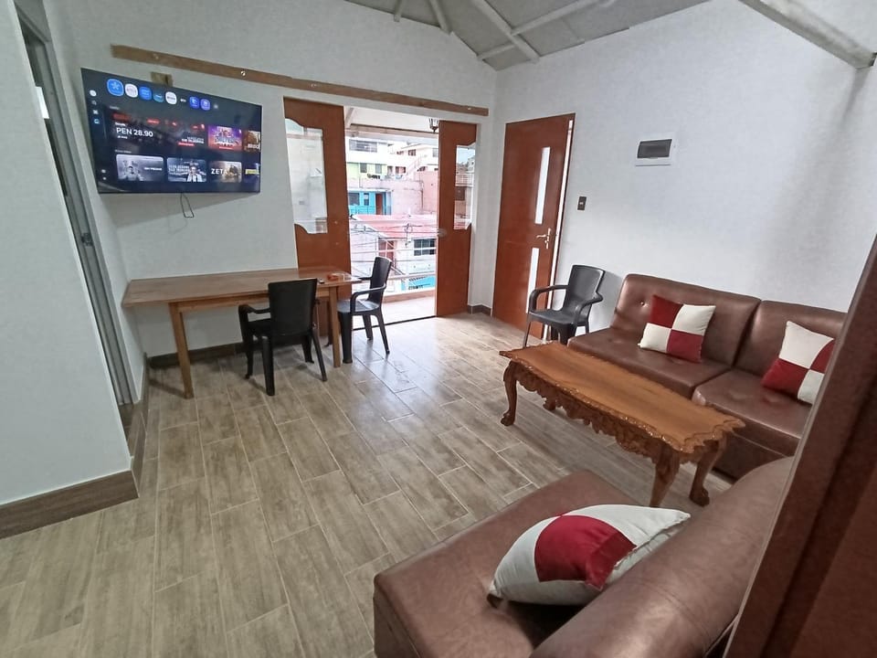 Hostel Las Gardenias Ayacucho Bed and Breakfast in Ayacucho