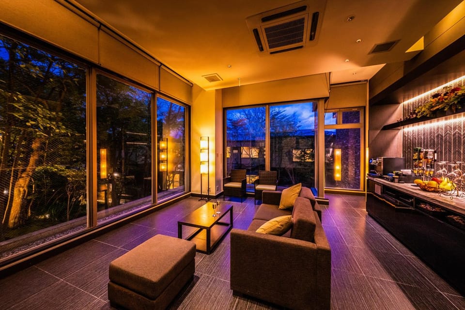 Communal lounge/ TV room, Lounge or bar