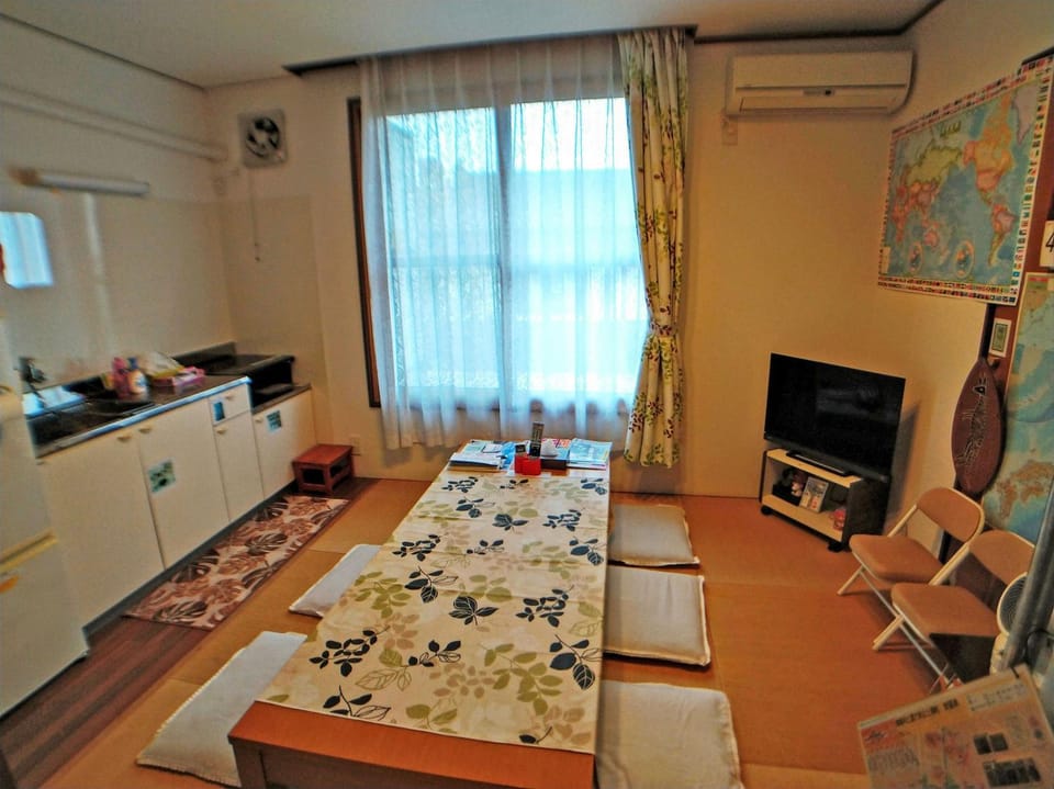 Dining area, Communal kitchen, Area and facilities