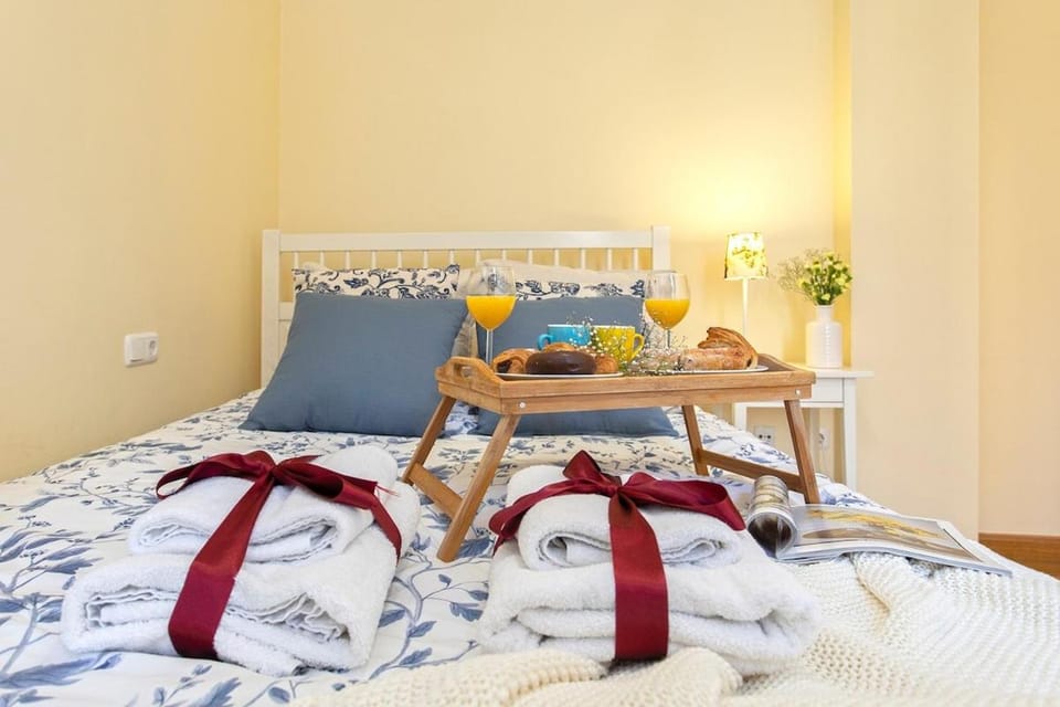 Bed, Bedroom