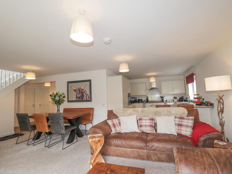 Lochside, 1 The Corries Apartment in Scotland