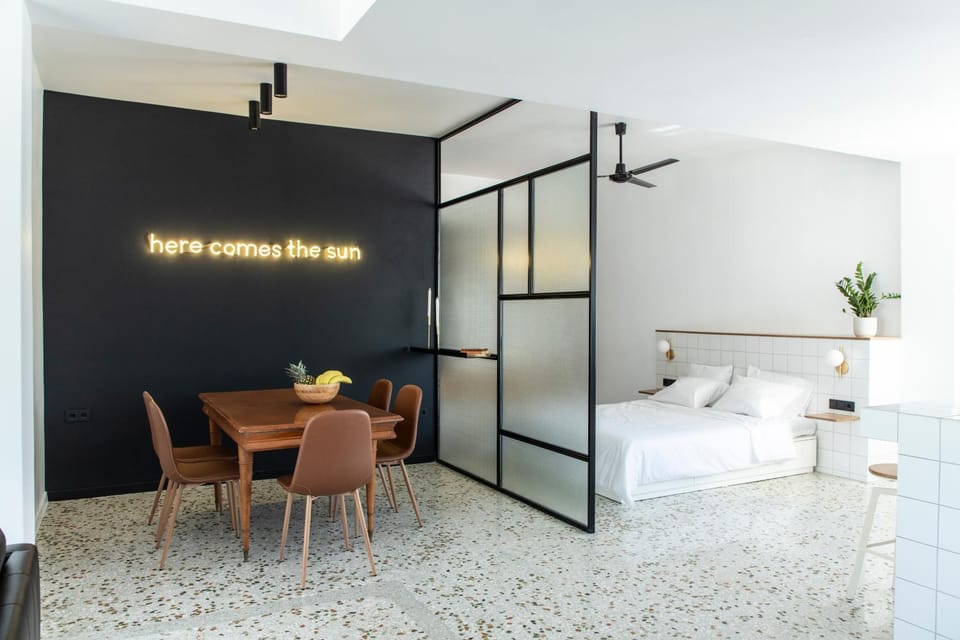 Dining area, Bedroom