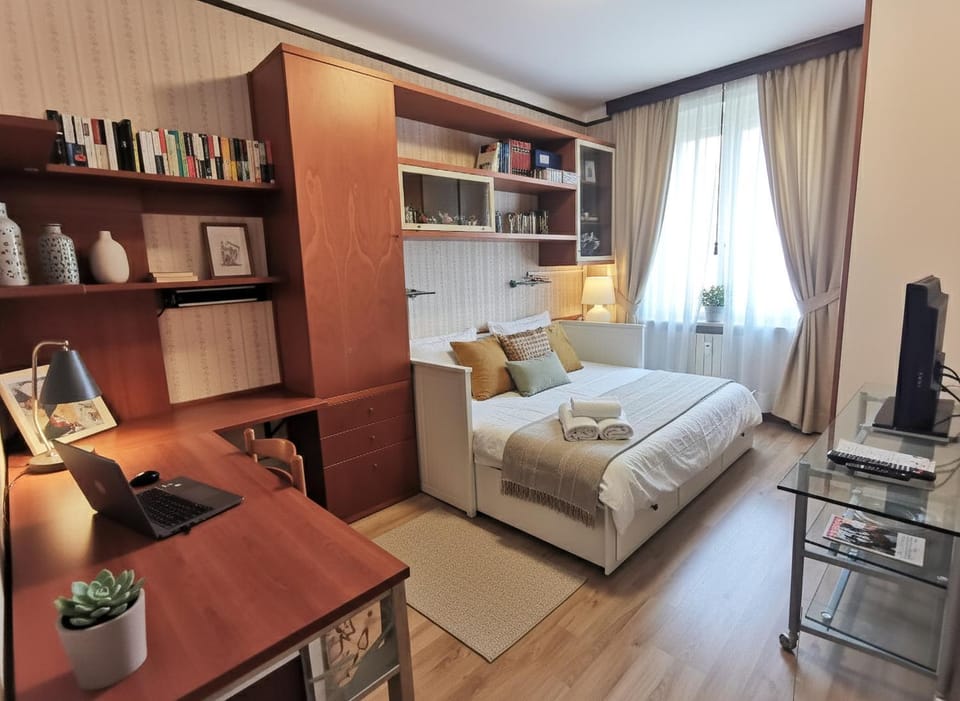 Living room, Bedroom