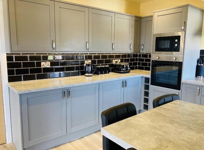 Food and drinks, dishwasher, minibar, pet friendly, toaster, kitchen