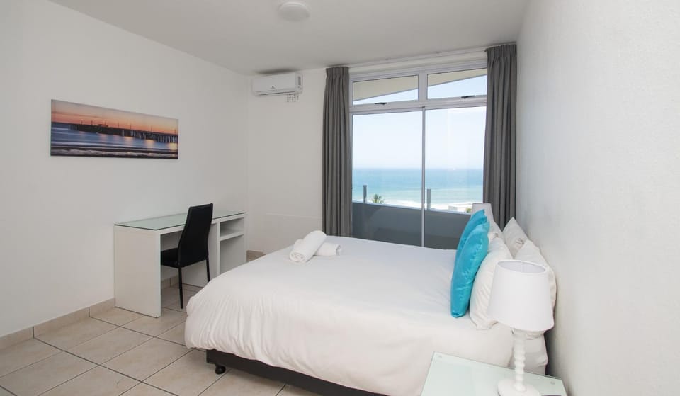 Bed, Natural landscape, TV and multimedia, Photo of the whole room, Bedroom, Sea view, air conditioner