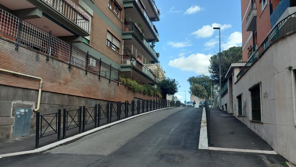 Property building, Street view