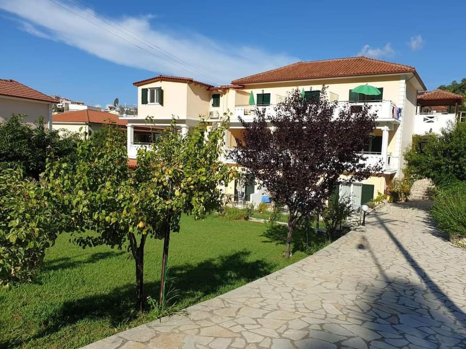 Villa Perivoli Apartment hotel in Peloponnese, Western Greece and the Ionian