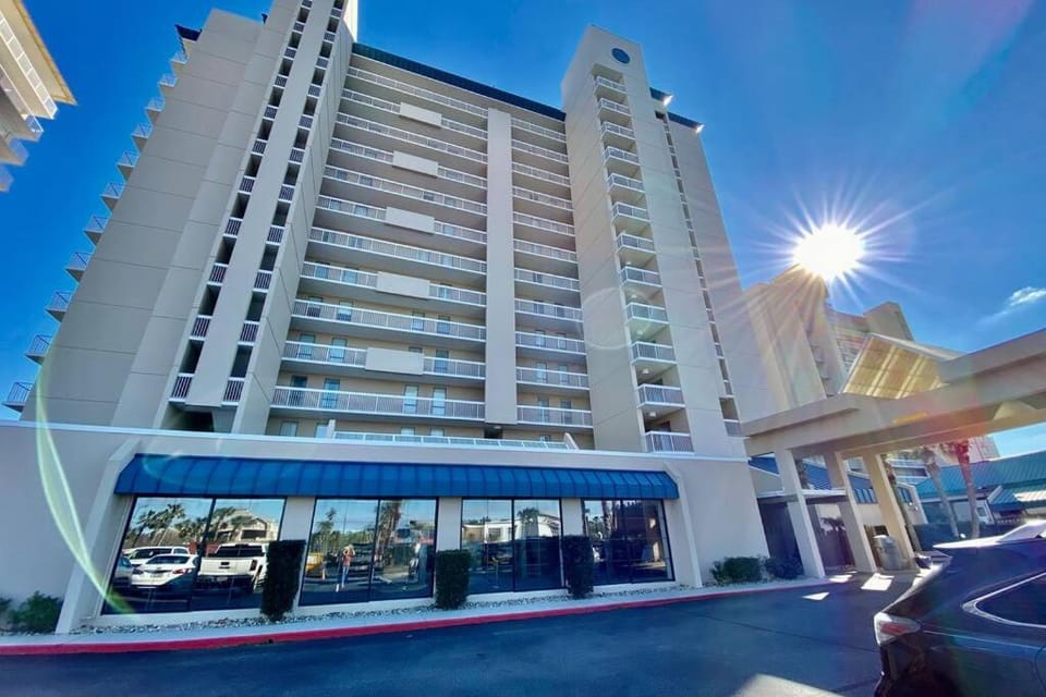 Corner Condo with Amazing Beach and Pool Views Apartment in Orange Beach
