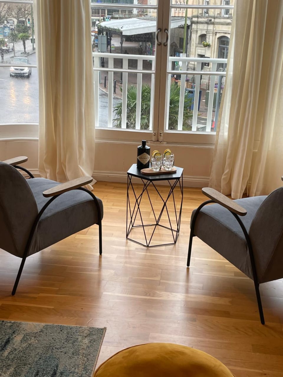 Seating area
