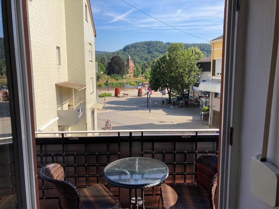 Gästehaus Flair Bed and Breakfast in Saarland, 66, Germany