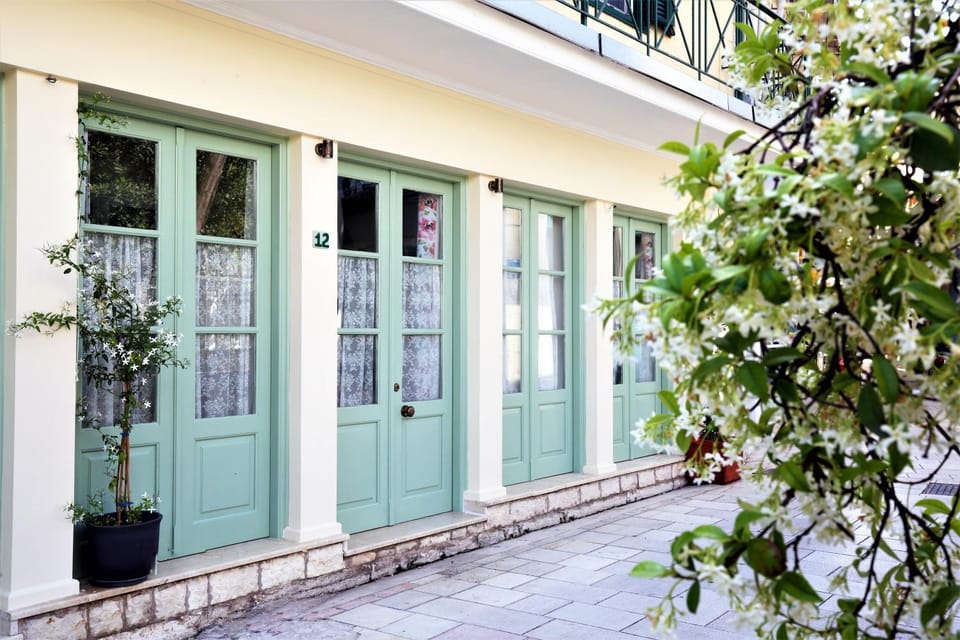 Property building, Facade/entrance