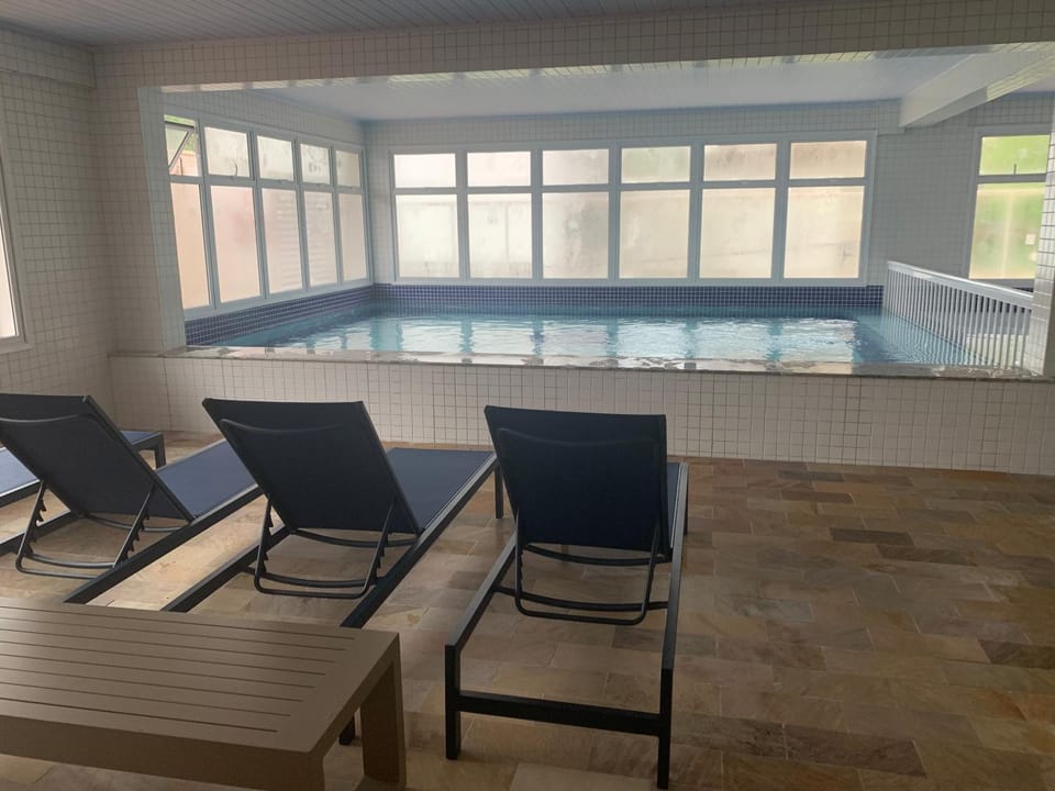 Swimming pool, sunbed
