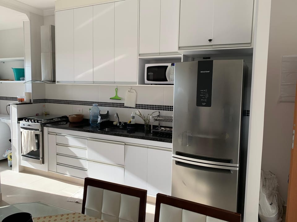 Kitchen or kitchenette, dishwasher, stove