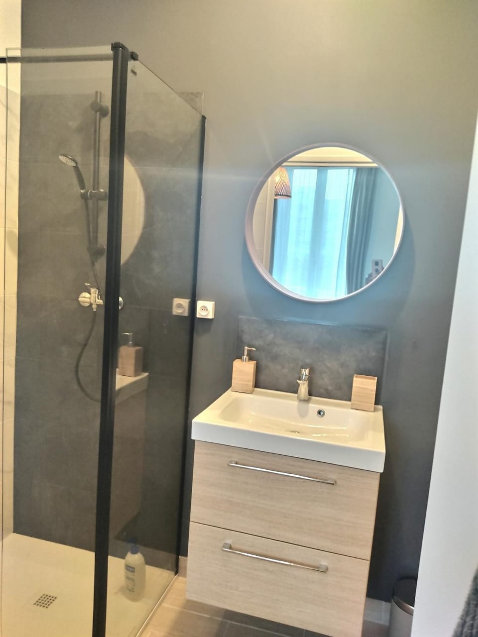 Shower, Bathroom