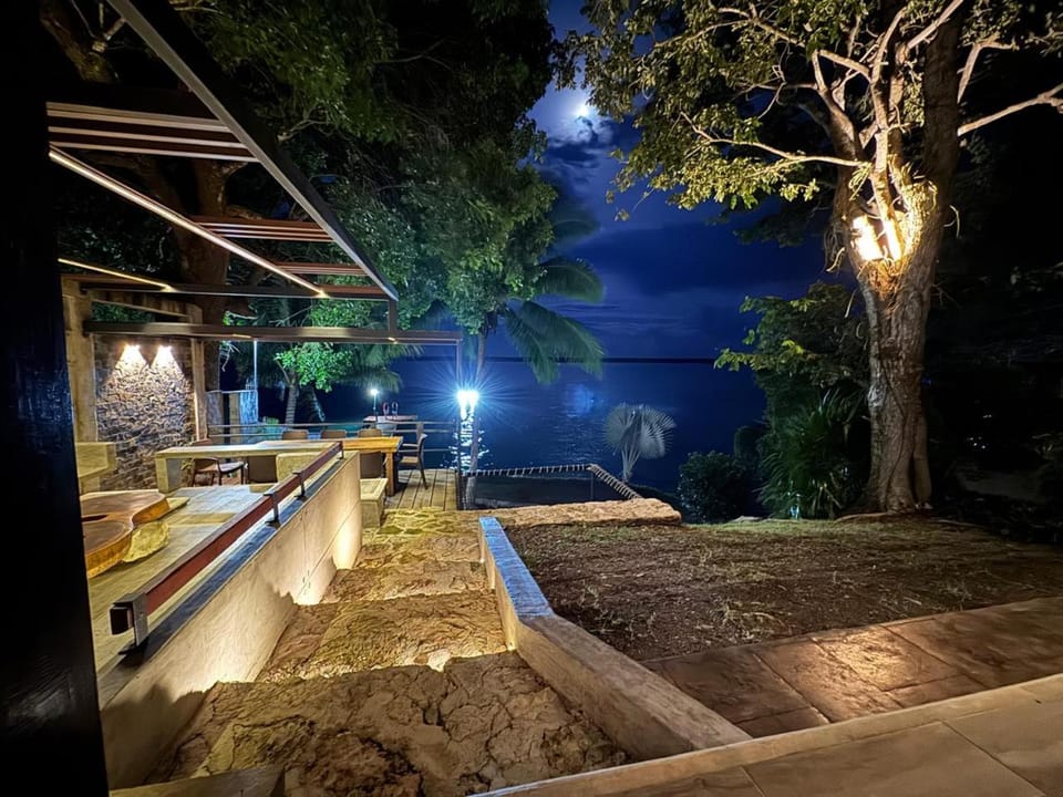 Lagoon Escape with Kayaks and Views Villa in Bacalar
