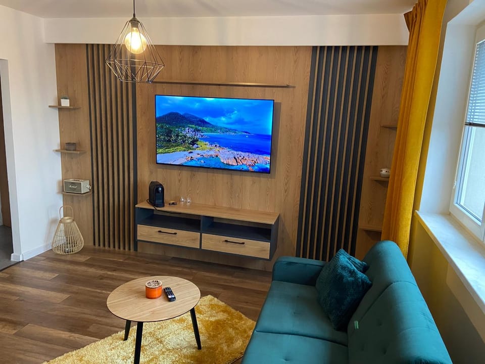 TV and multimedia, Living room