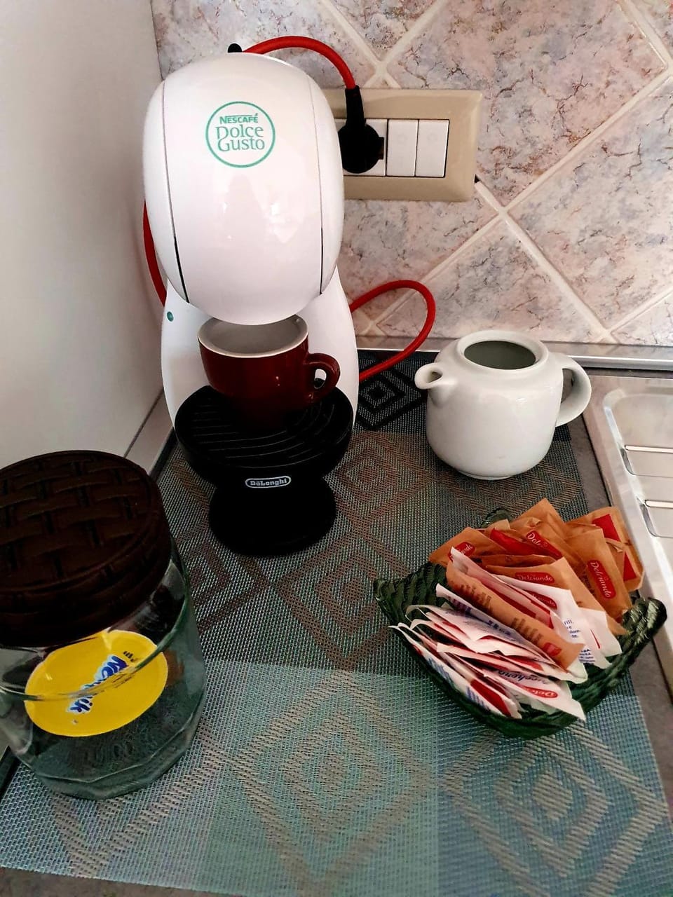 Coffee/tea facilities, Kitchen or kitchenette