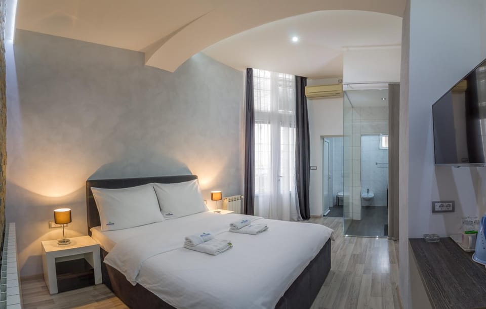 Bathroom, Bedroom