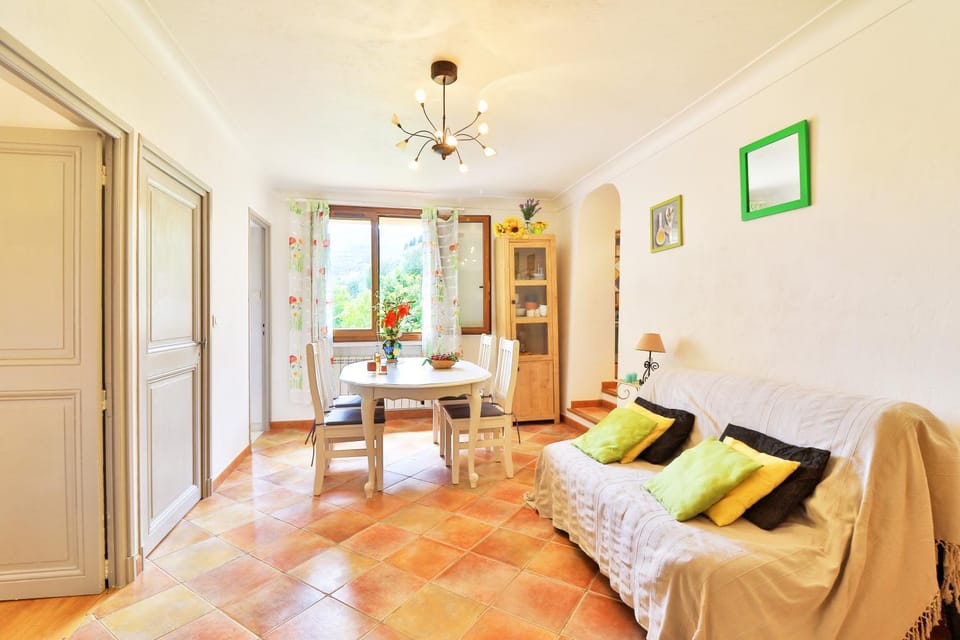 Living room, Bedroom