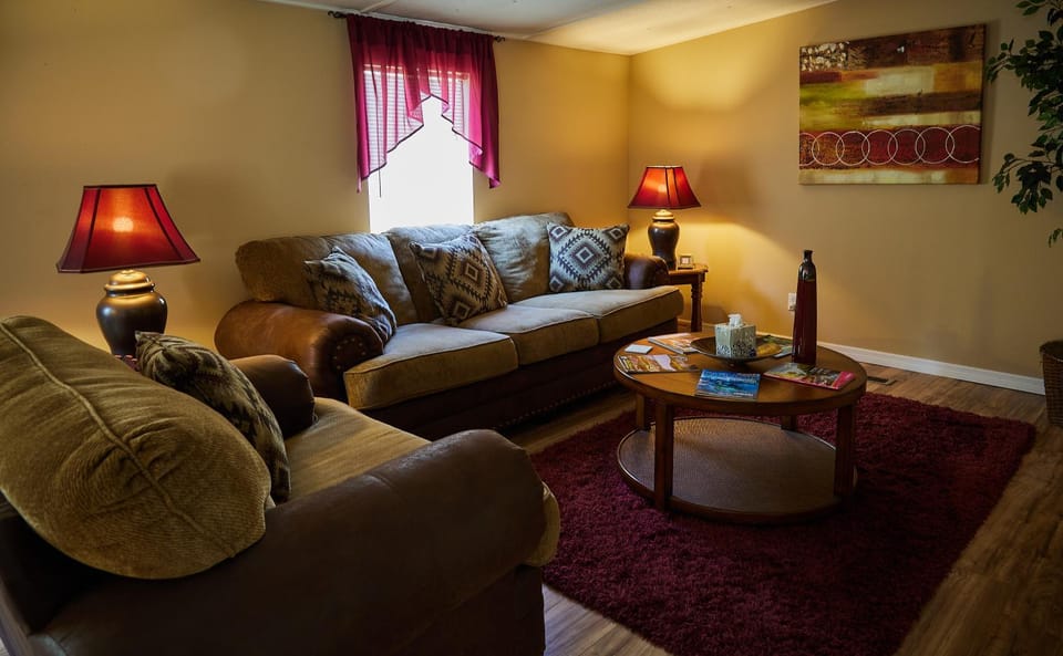 Pleasant Days Lodging Tropical Master Suite Bed and Breakfast in Lecanto