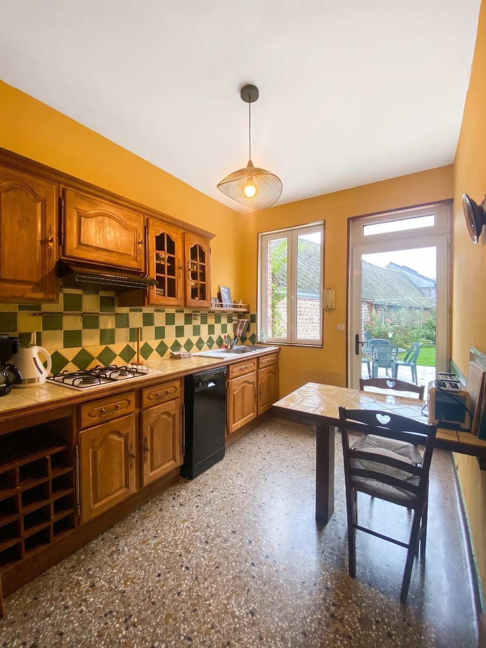 Kitchen or kitchenette