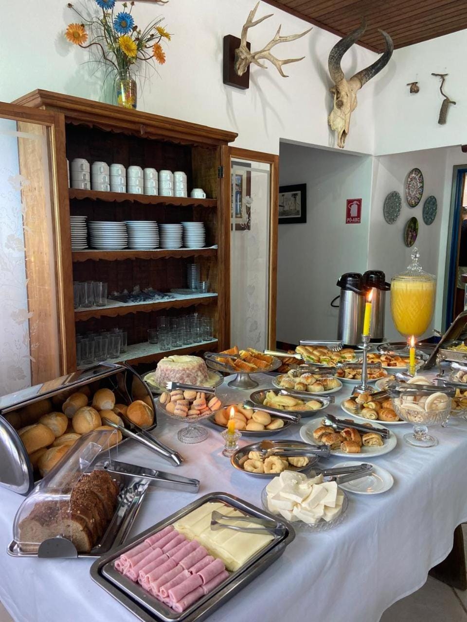 Breakfast, Buffet breakfast