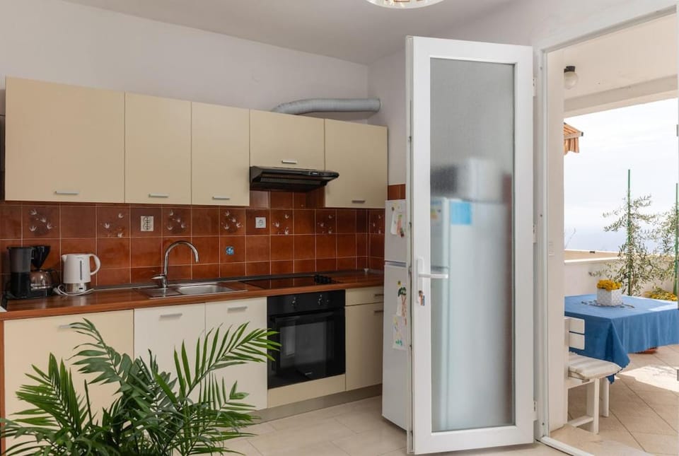 Charming view old town ap, with free parking Apartment in Dubrovnik