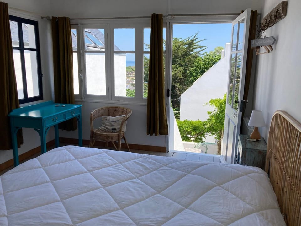 Villa atypique avec vue mer à Sauzon, 4 chambres, déco bohème chic, Wifi gratuit - FR-1-418-174 House in Brittany