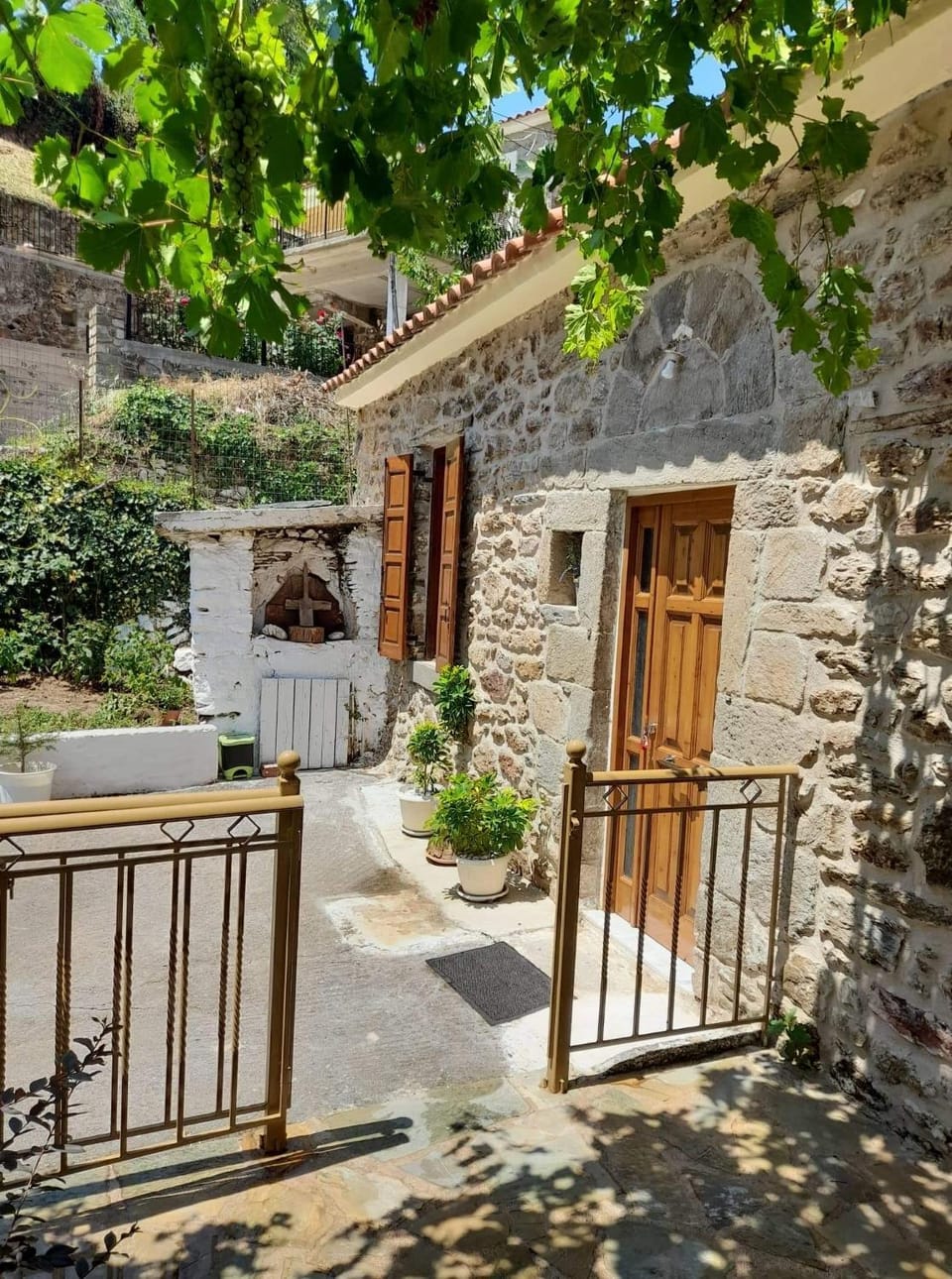 Facade/entrance