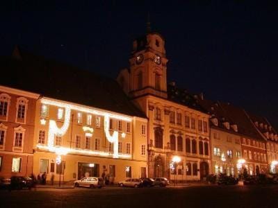 Neighbourhood, Area and facilities