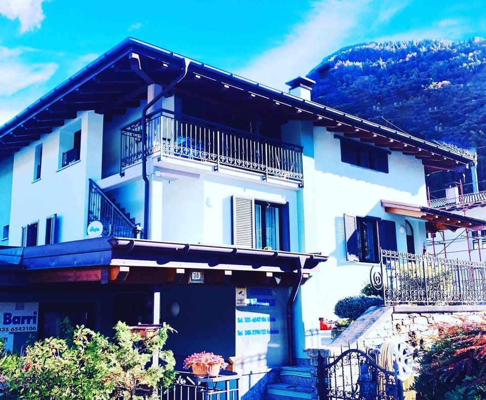 Casa Vacanza DELLE OROBIE Apartment in Lombardy
