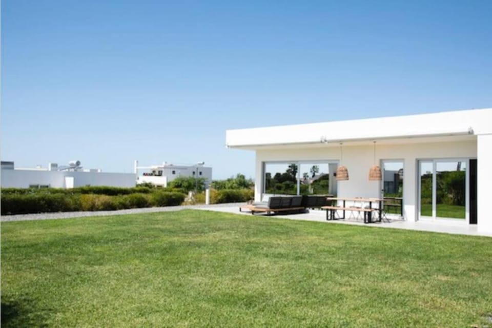 Casa con vistas al mar con piscina House in Setubal District