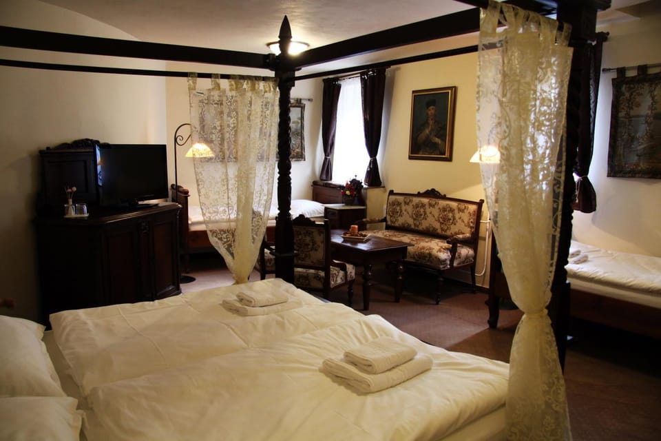 Day, Photo of the whole room