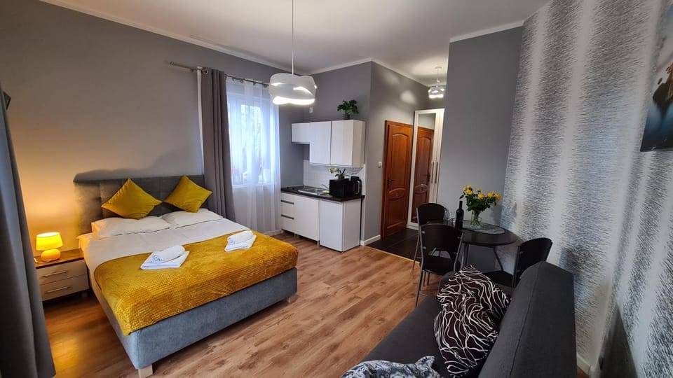 Apartament z tarasem, Przy Szlaku Apartment in Lower Silesian Voivodeship