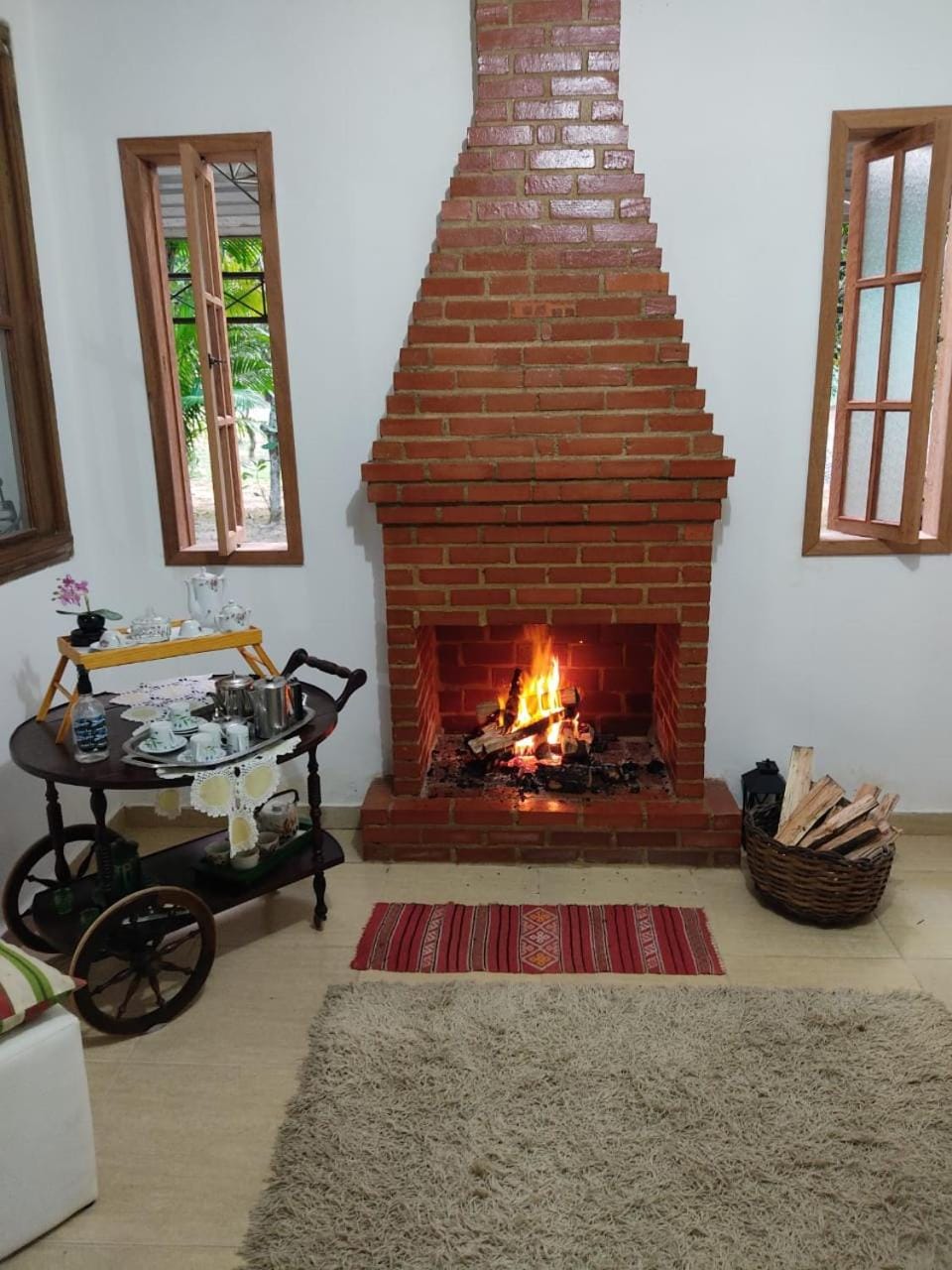 BBQ facilities, Seating area