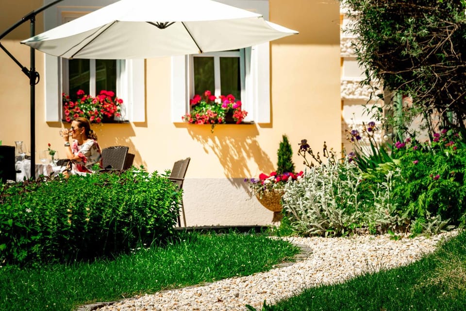 Patio, Facade/entrance, Garden, Balcony/Terrace