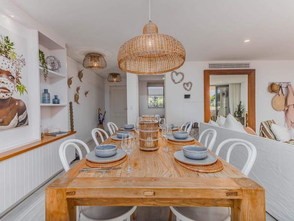 Bay Royal Apartment 2 - Opposite Main Beach & Heated Pool! Apartment in Byron Bay