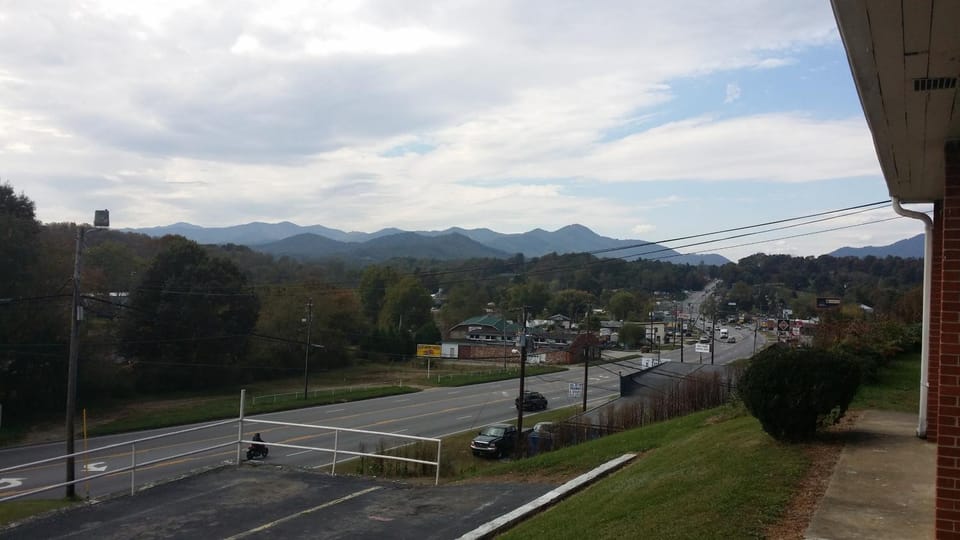 Other, Mountain view, Street view