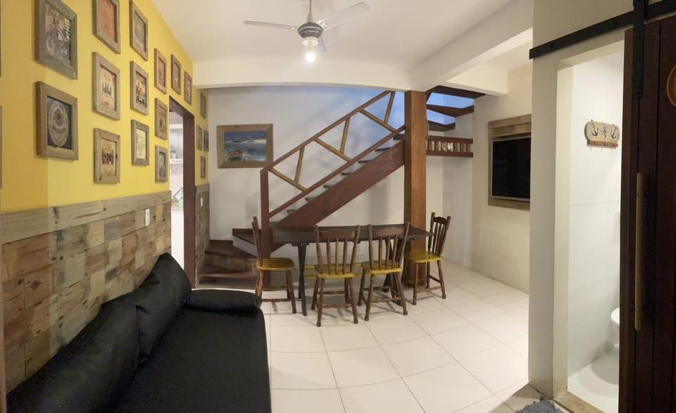 TV and multimedia, Seating area, Dining area