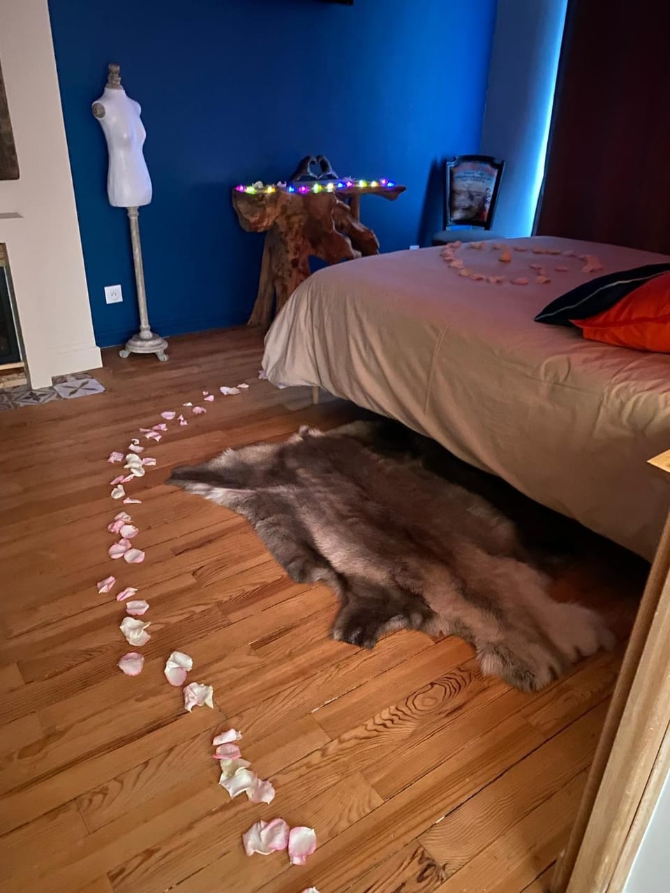 Decorative detail, Bedroom