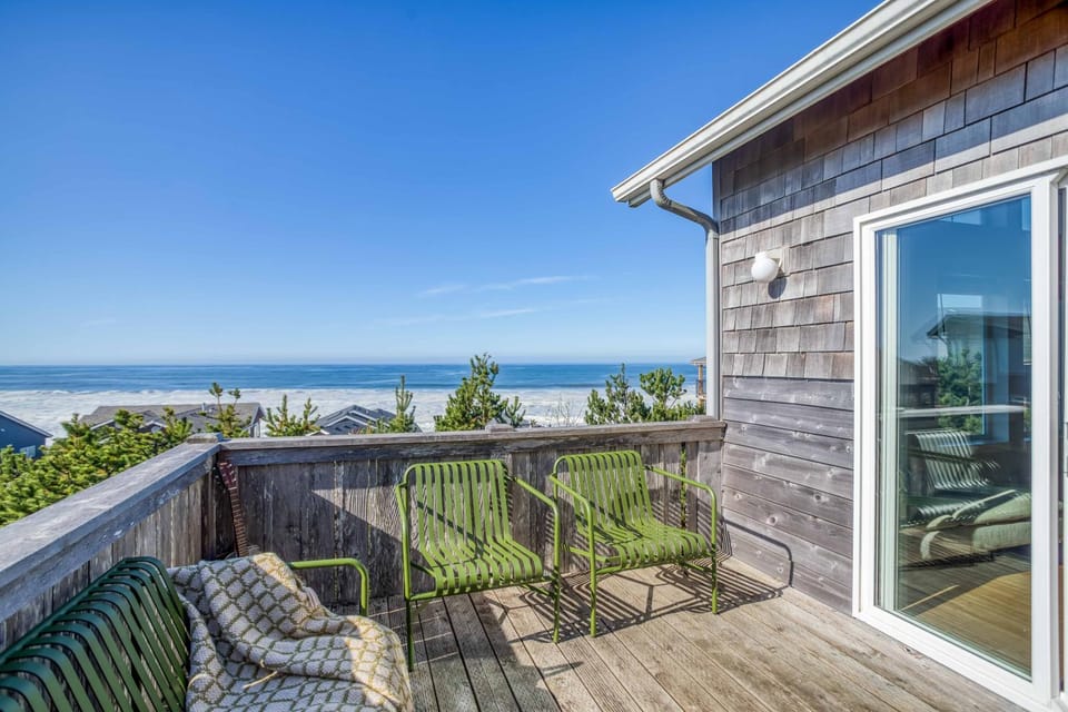 Bella Casa House in Lincoln Beach