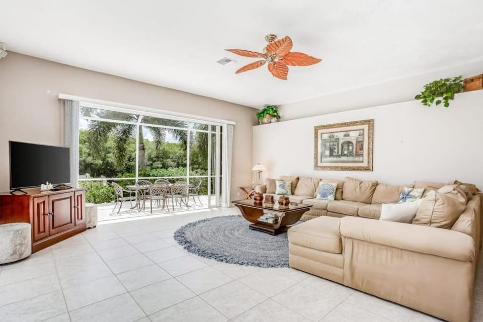 Cape Coral Haven House in Cape Coral