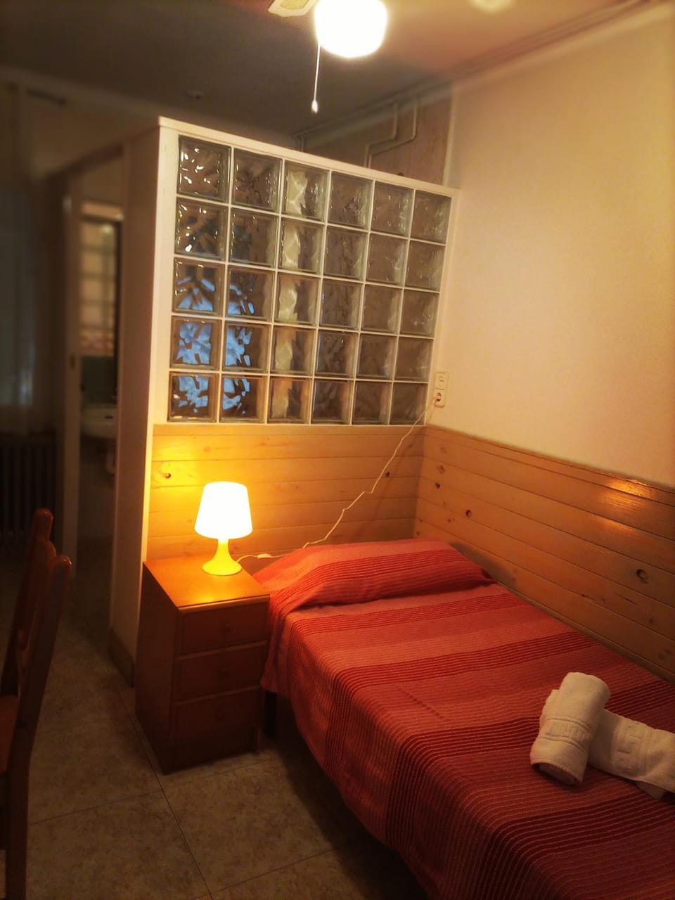 Bathroom, TV and multimedia, City view