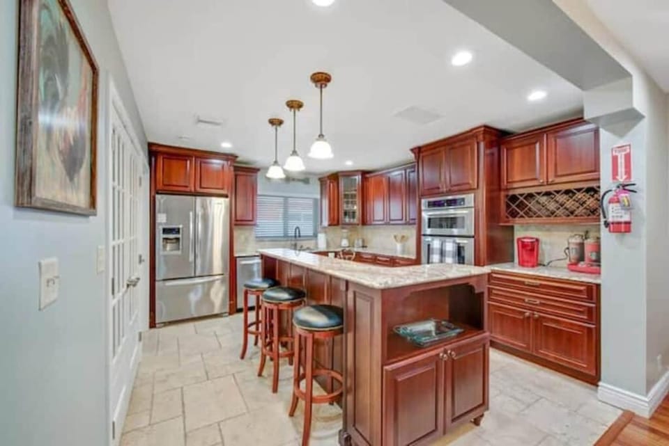 Home with pool by Dream Vacation House in Lauderdale-by-the-Sea