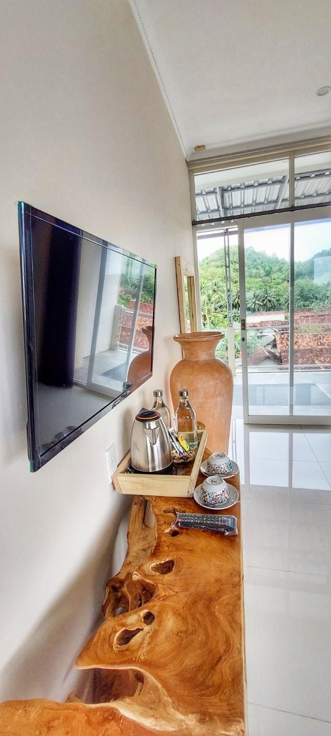 TV and multimedia