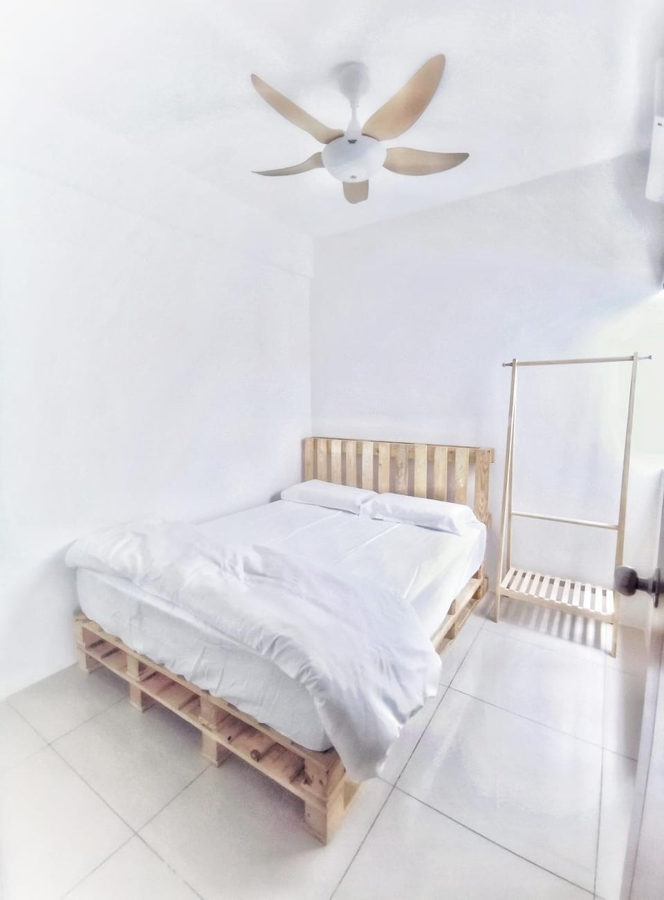 Bed, Bedroom, fireplace